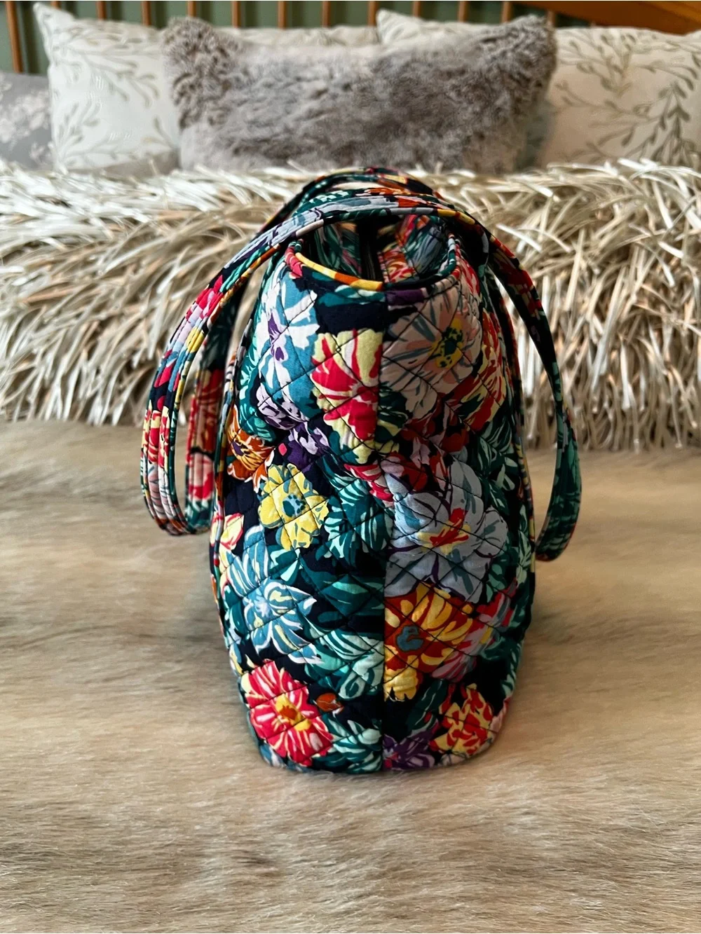 VERA BRADLEY Happy Blooms Villager Tote Floral Orange Navy Green Quilted Zip Top